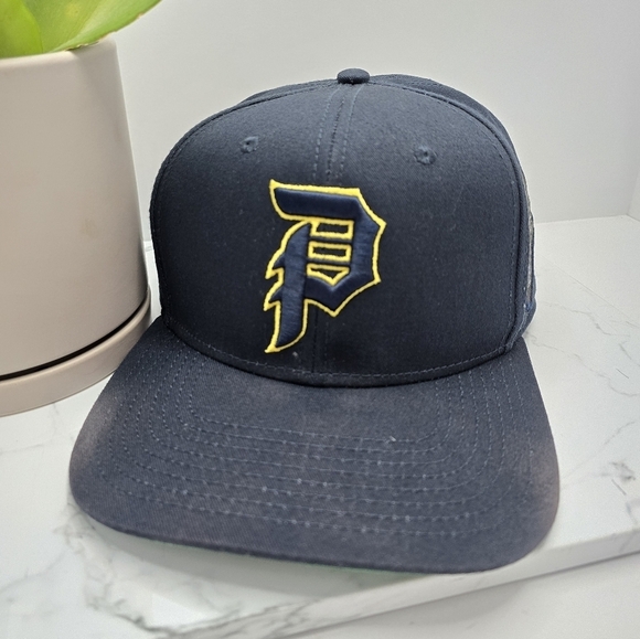 Primitive × Marvel | Wolverine embroidered logo navy snapback hat | unisex - Picture 2 of 8